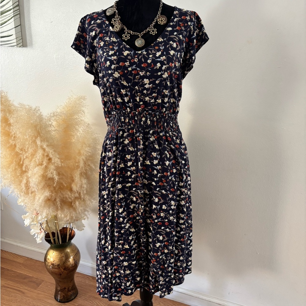 Chic Navy Floral Midi Dress